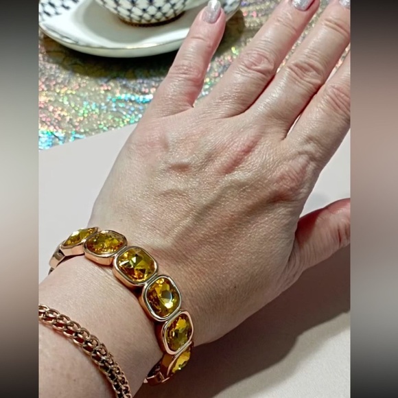 Amber Gold Gemstone Crystal Stretch Bracelet - Picture 2 of 6